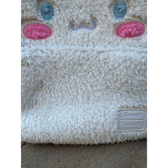 Loungefly Cinnamoroll  Fuzzy Backpack main image 8